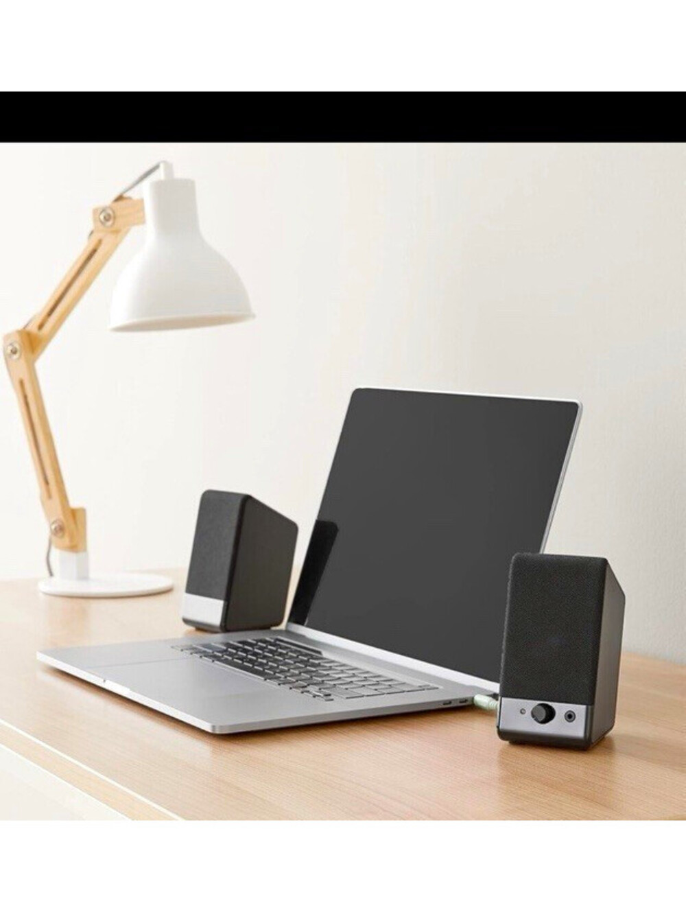 AmazonBasics 2.0 USB Wired Computer Speakers 3.5mm Volume+Headphone Black